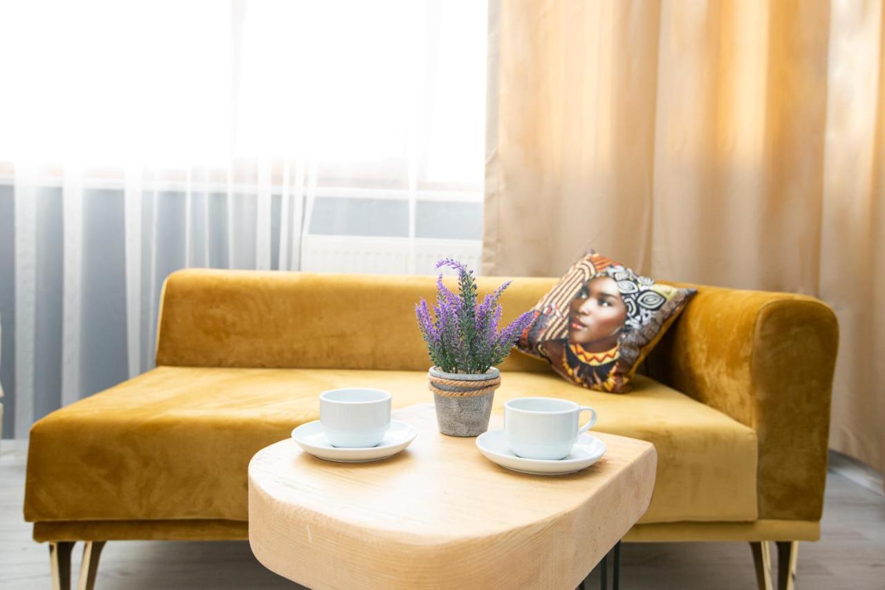 Taksim Leon'S Hotel Истанбул Екстериор снимка