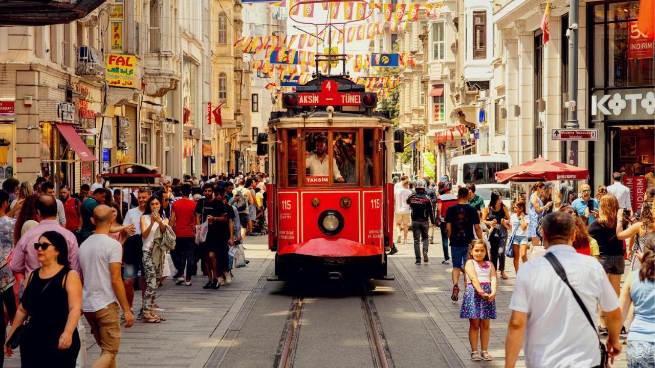 Taksim Leon'S Hotel Истанбул Екстериор снимка